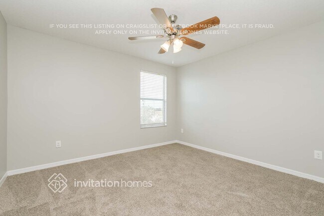 Building Photo - 1808 Oak Pond St