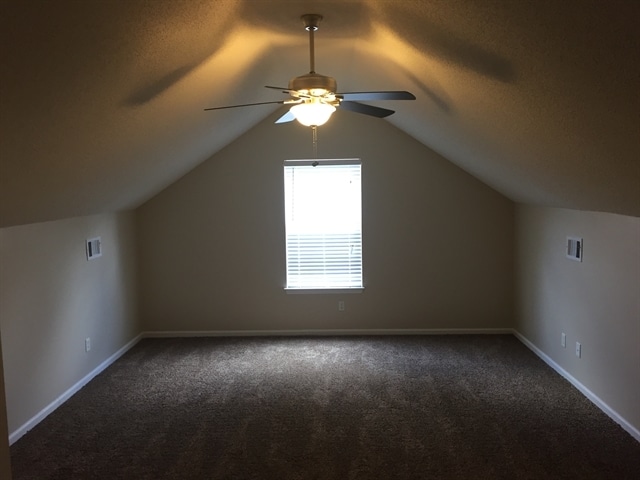 Building Photo - 319 Laurel Hill Cir