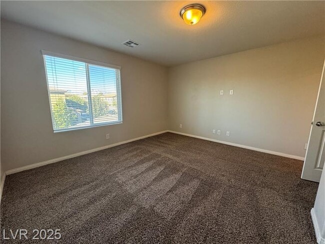 Building Photo - 2690 Topaz Blue St