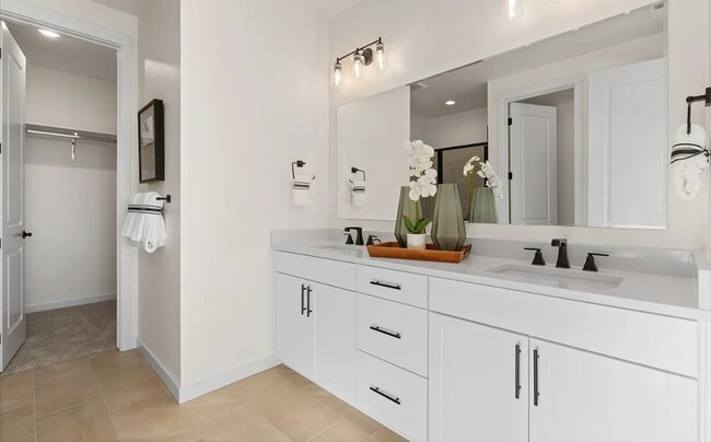 Building Photo - BRAND NEW Spacious 3 Bed 2.5 Bath + Office Townhouse