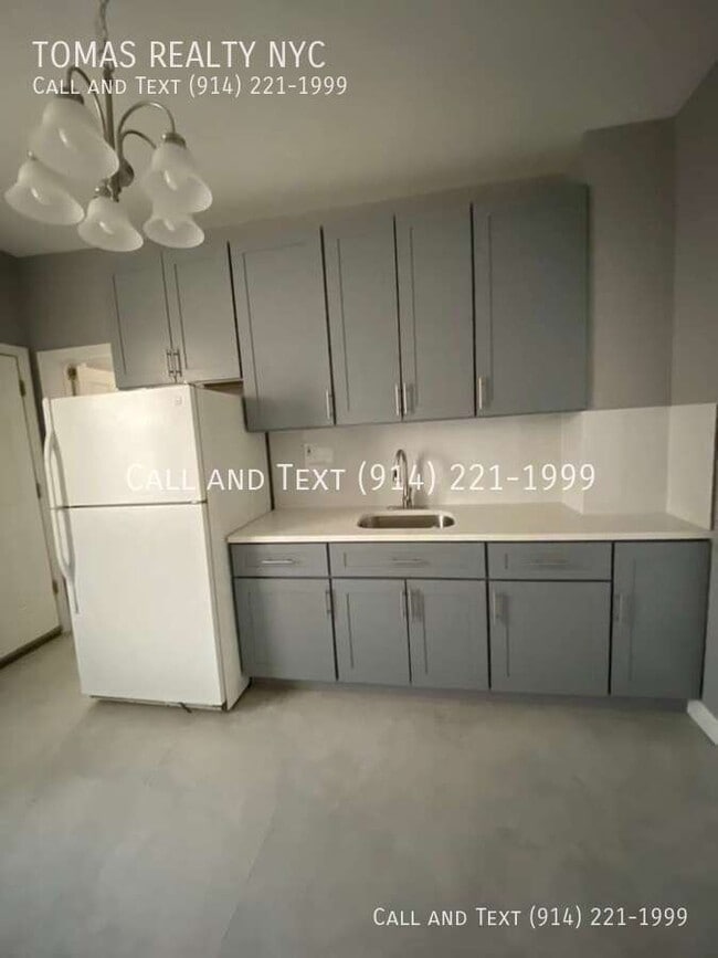 Building Photo - 109 Linden St