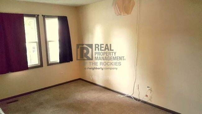 Building Photo - 1599 Wellington Ct