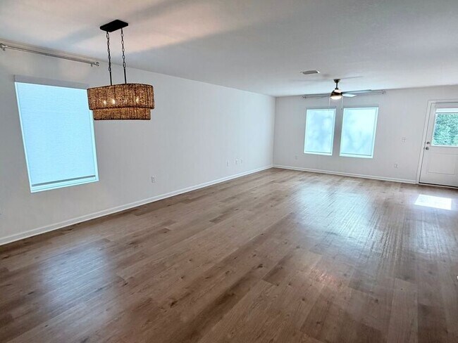 Building Photo - 5406 Horizons Edge Ln