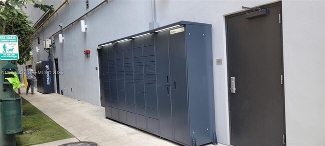 Building Photo - 151 SE 1st St