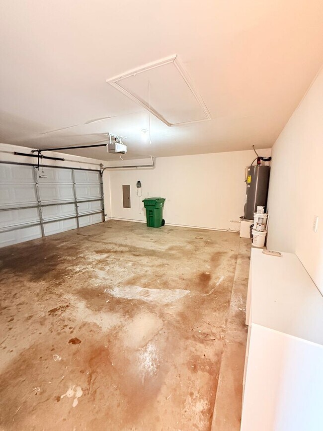 Building Photo - AVAILABLE NOW - Spacious 3-Bedroom Home with Open Layout & Covered Patio in Northwest ISD