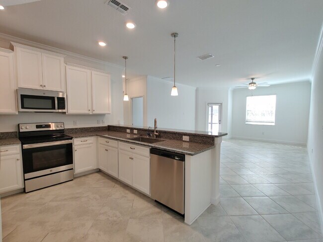 Building Photo - 17524 Radiant Shine Wy