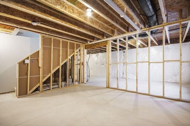 Building Photo - 7532 Bramling Dr