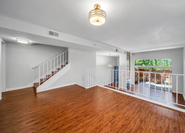 Building Photo - 11260 Overland Ave