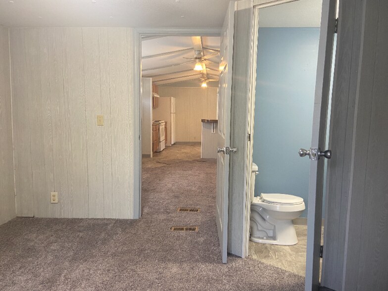 Building Photo - 191 Lindenview Cir
