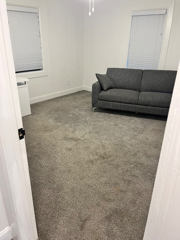 Building Photo - 422 Chartrand Ave