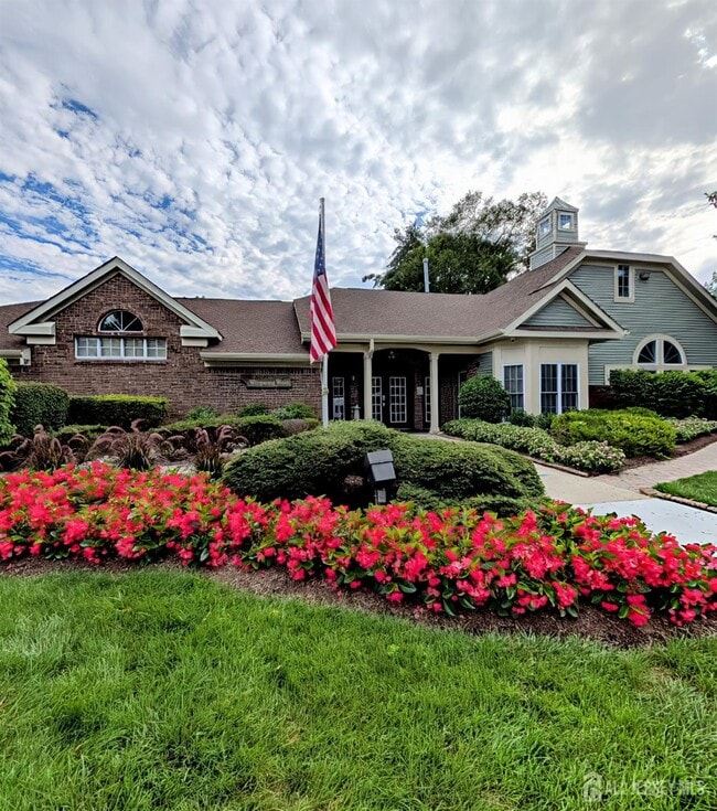 Building Photo - 6071 Cedar Ct