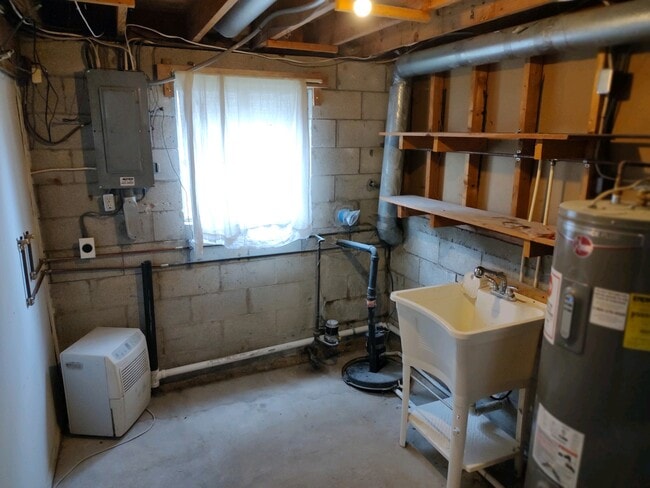 Building Photo - 2652 Landsburn Dr