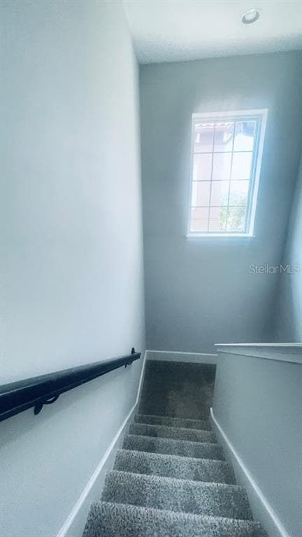 Building Photo - 1056 Parma Cir