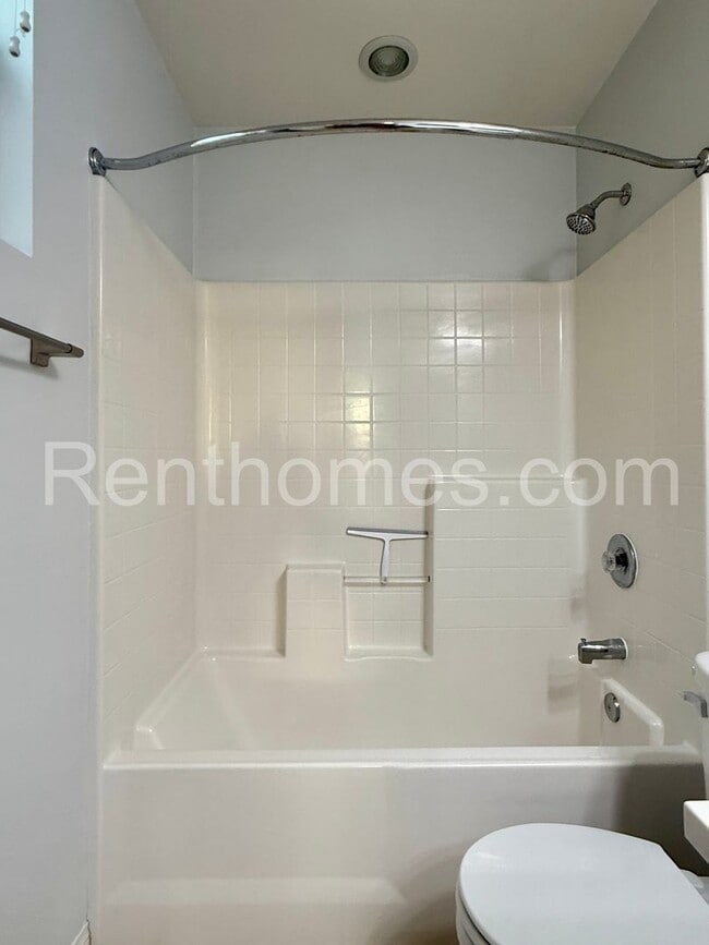 Building Photo - 5080 Tranquil Way