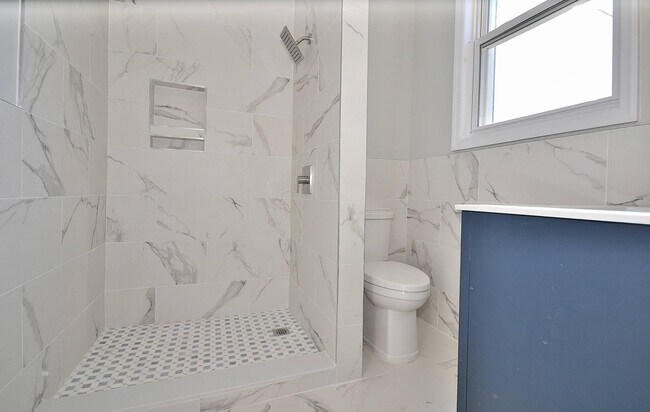 Building Photo - 222 69th St