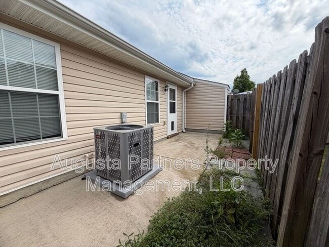 Building Photo - 133 Brandimere Drive