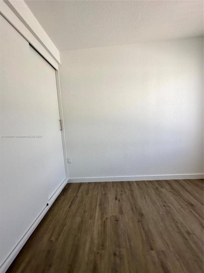 Building Photo - 14577 SW 261 St Ter