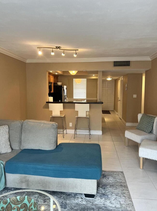 Building Photo - 777 S Federal Hwy