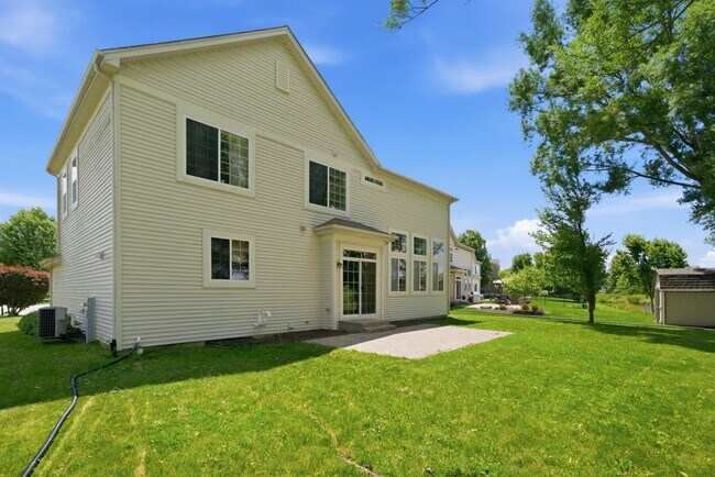 Building Photo - 9165 Buckingham Ct