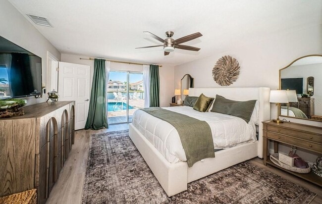 Building Photo - 2180 Dolphin Blvd S