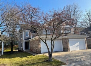 Building Photo - 2445 Mulberry Ct