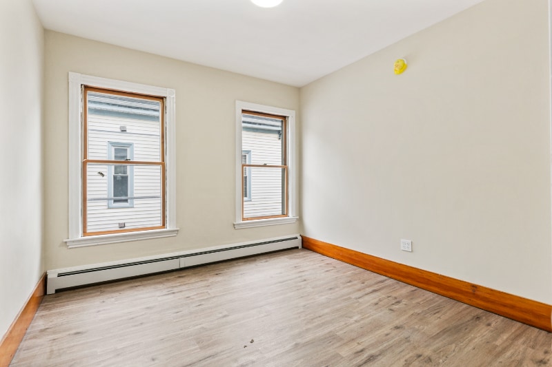 Building Photo - 27 Frederic St