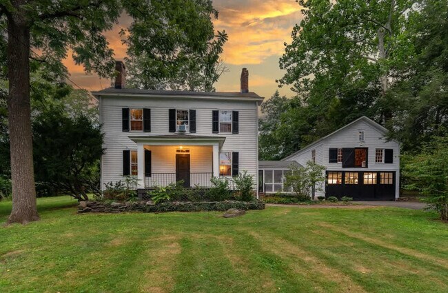 Building Photo - 1357 Canal Rd