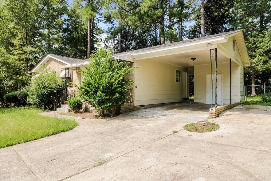 Building Photo - 17 Swan Ct