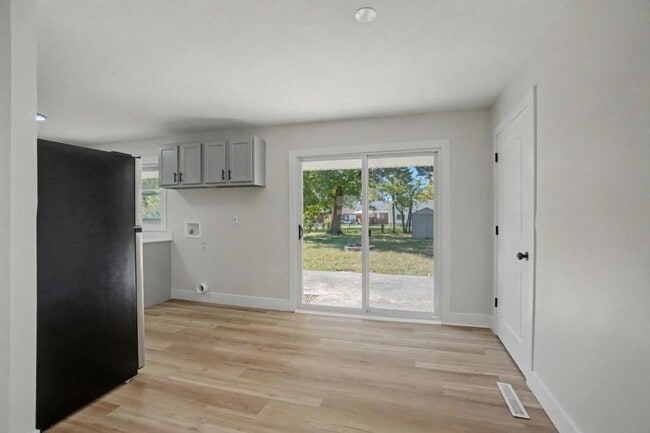 Building Photo - 83 Brookhaven Dr