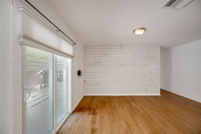 Building Photo - 3627 Menchaca Rd