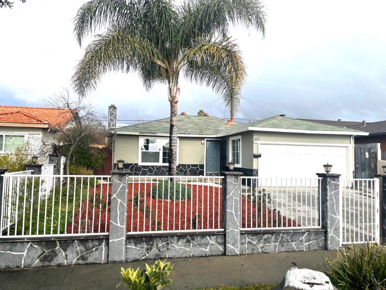 Building Photo - 3177 Gawain Dr