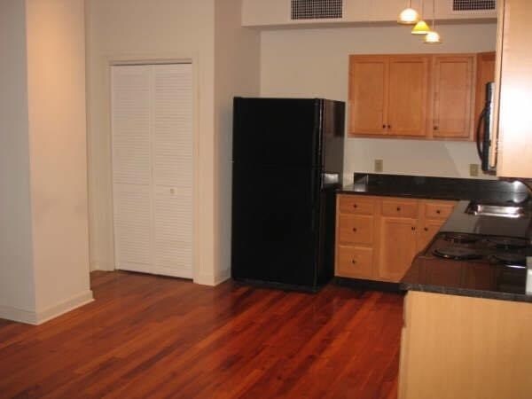 Building Photo - 11 W 2nd St