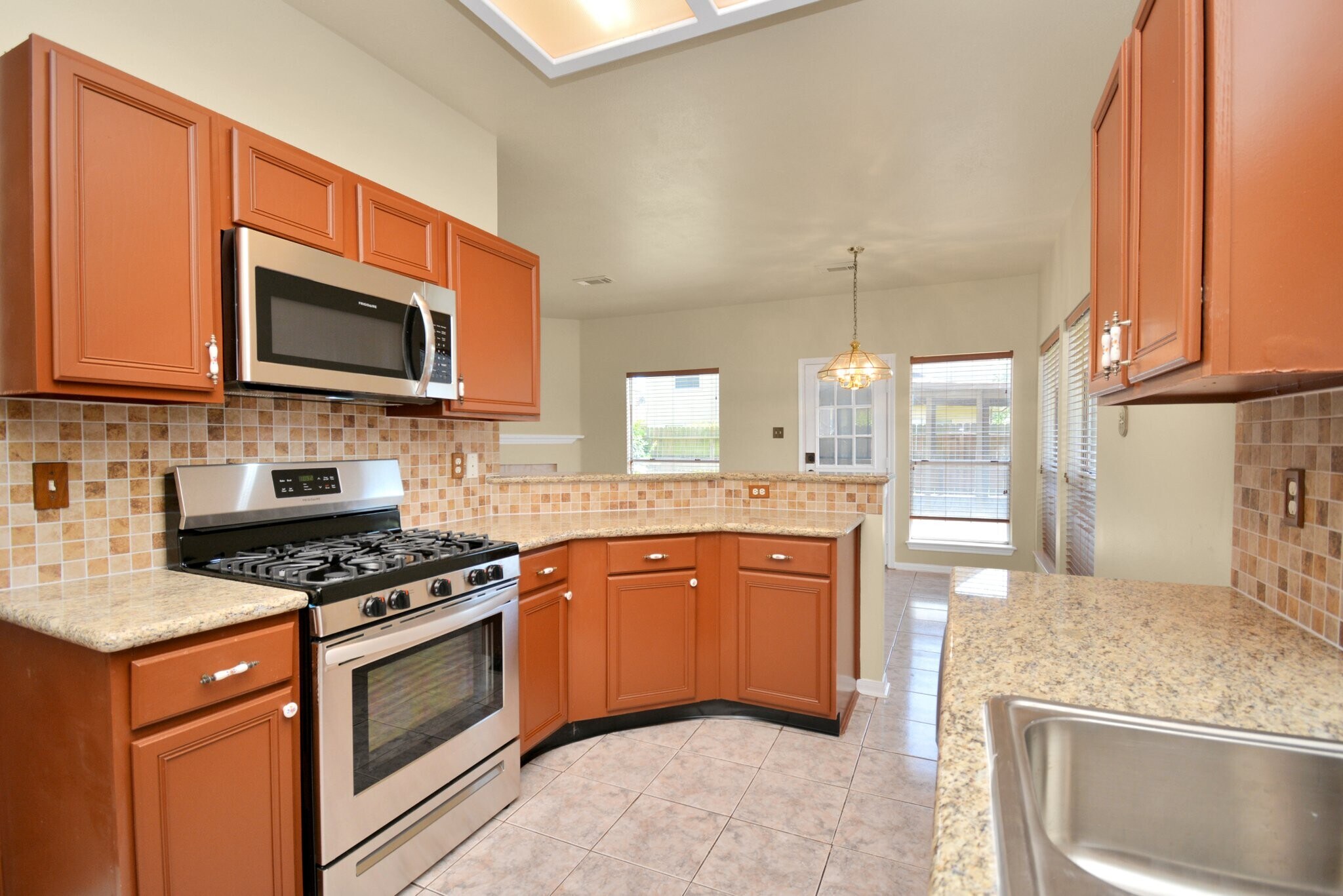 Building Photo - 4123 Valedon Ln