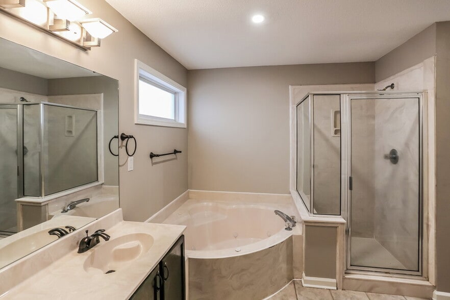 Building Photo - 9250 Speerberry Cir