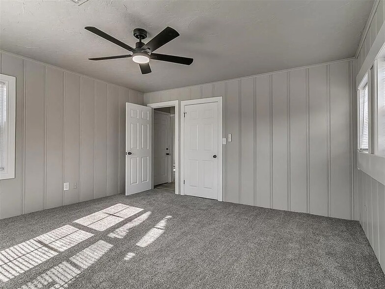 Master bedroom - 2200 NW 33rd St