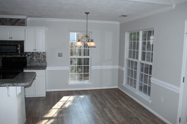 Building Photo - 789 Michelle Ct