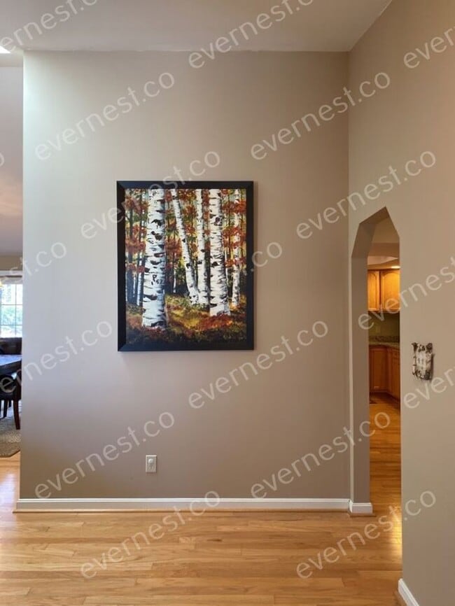 Building Photo - Stunning 3 Bed, 2 Bath House in Locust Gro...