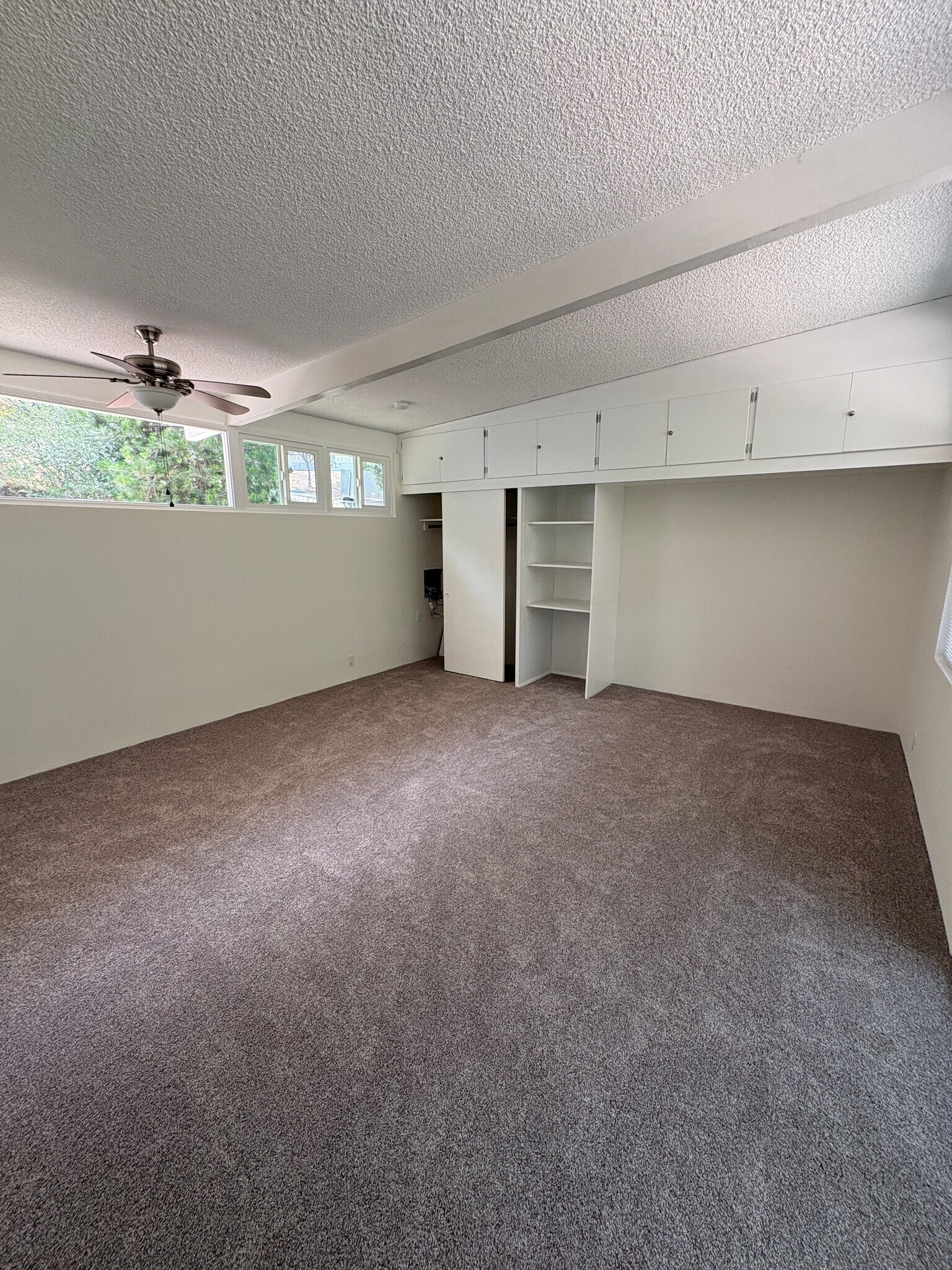 Building Photo - 730 Live Oak Park Rd S