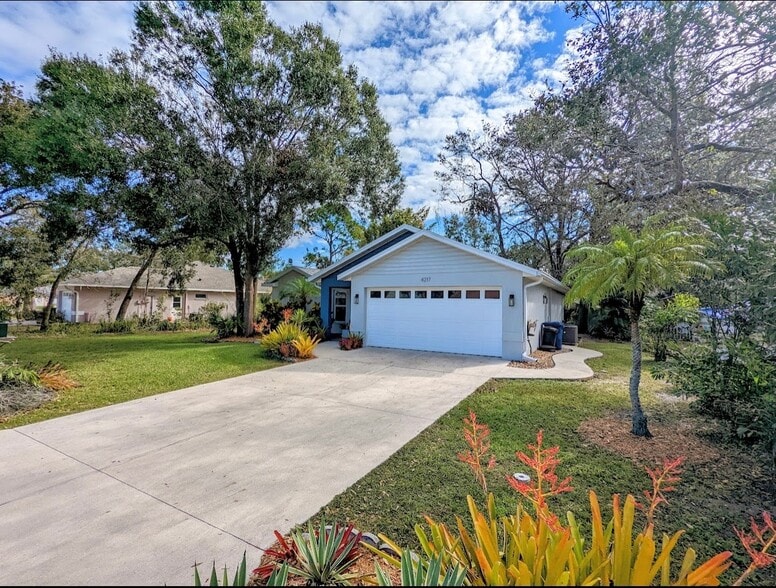 Building Photo - 4217 Malden Dr