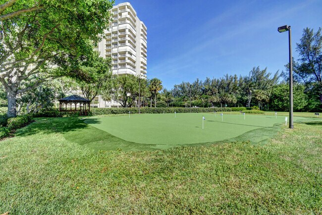 Building Photo - 4301 N Ocean Blvd