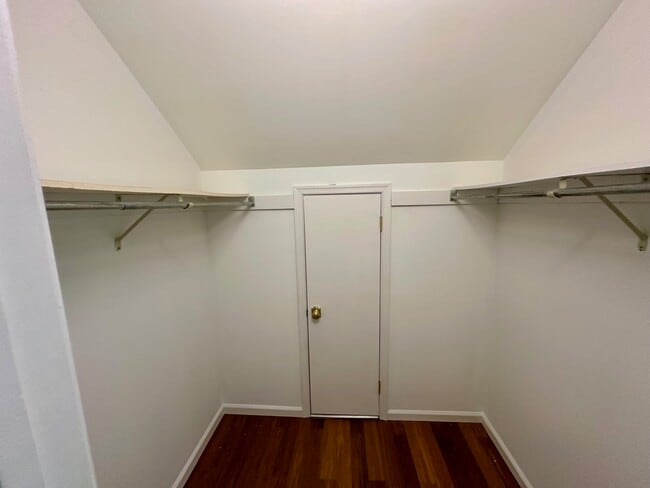 Building Photo - 26 Stoney Dr