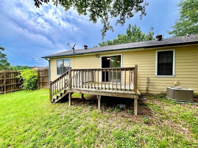 Building Photo - 3682 Farm to Market 344 E