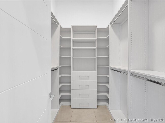 Building Photo - 6122 SW 173rd Way