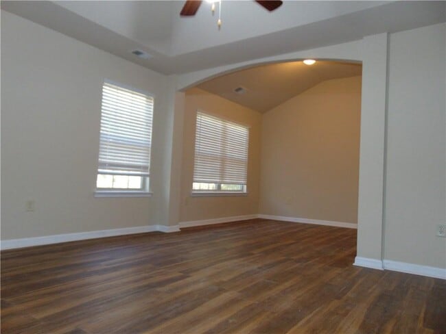 Building Photo - 1320 Napa Valley Dr SW