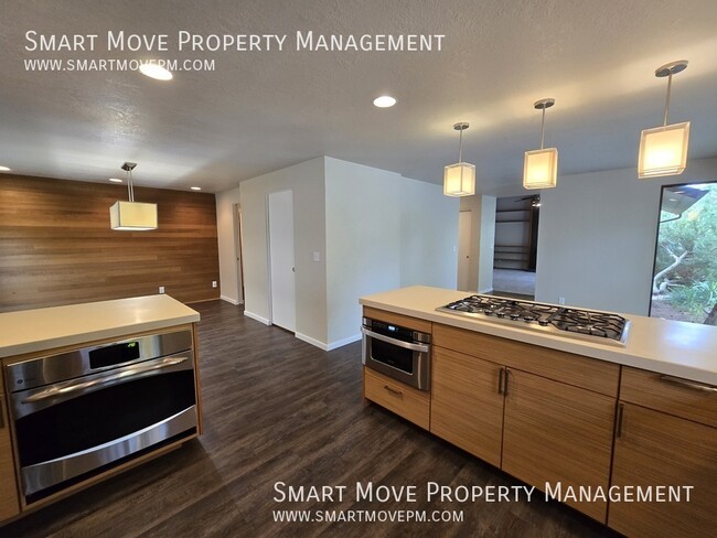 Building Photo - 945 Hearthstone Dr