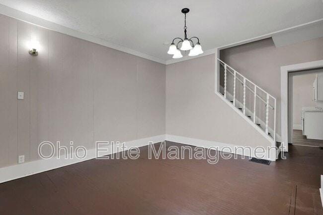 Building Photo - 2709 Sullivant Ave