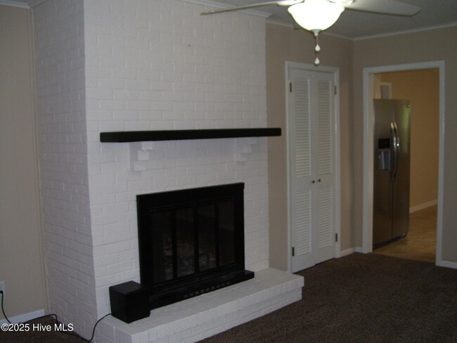 Building Photo - 355 Newton Dr