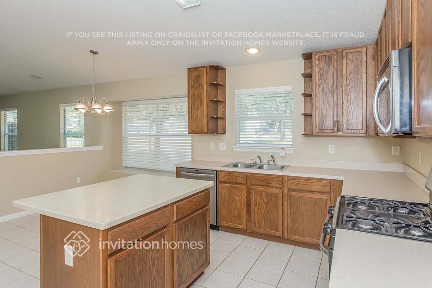 Building Photo - 1450 Cedar Grove Terrace