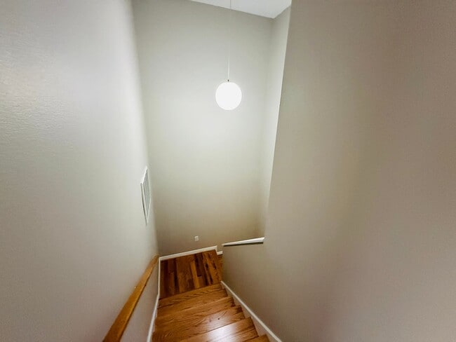 Building Photo - 2843 Thaxton Dr