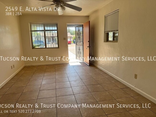 Building Photo - 2549 E Alta Vista St